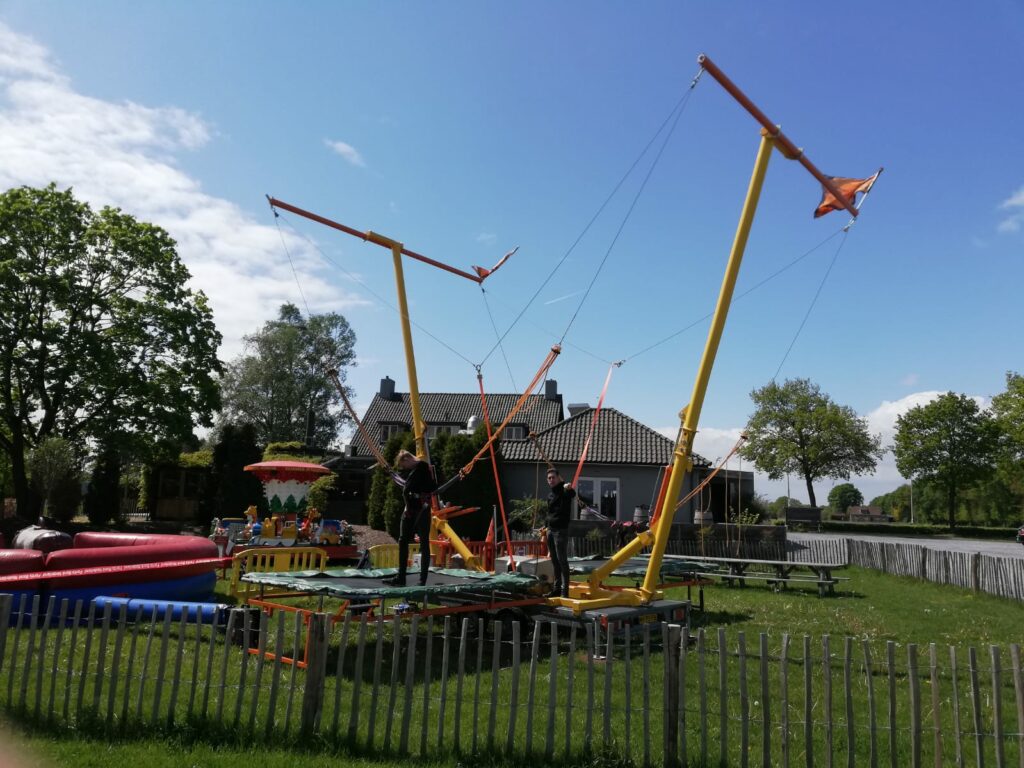 bungee trampoline huren