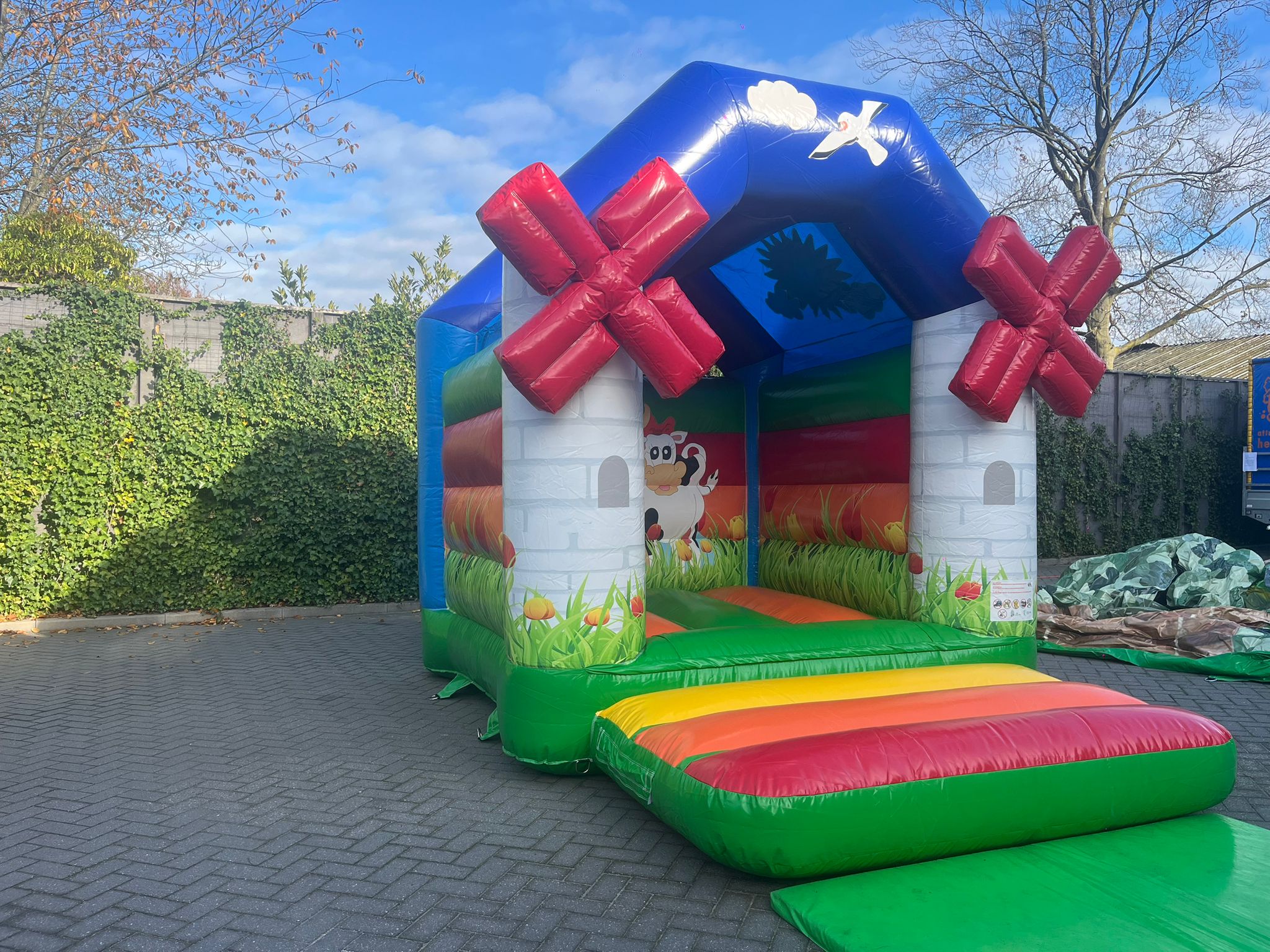 cca1b4df-bc43-420a-a9c7-c6b88d76ebf7